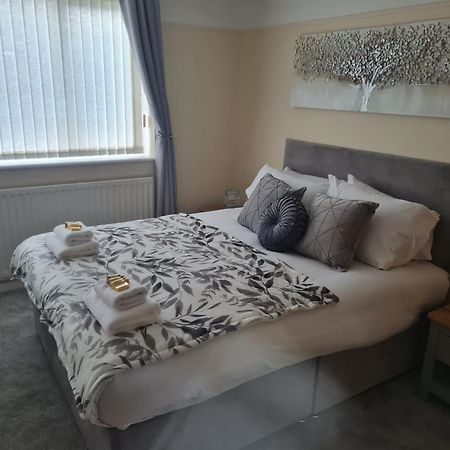 5Bed House Wirral Near Liverpool Chester エクステリア 写真