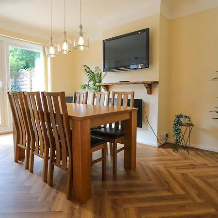 5Bed House Wirral Near Liverpool Chester エクステリア 写真