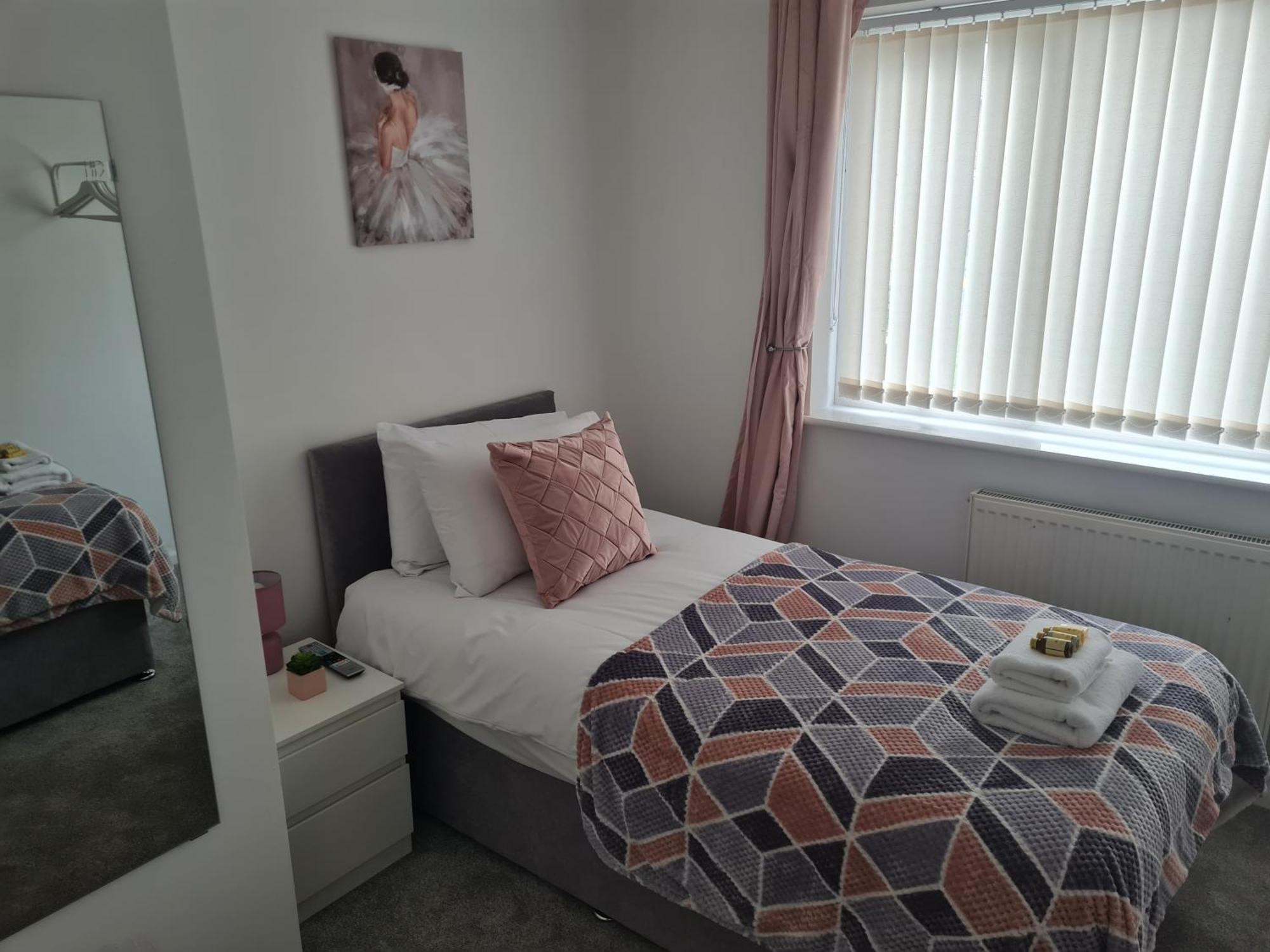 5Bed House Wirral Near Liverpool Chester エクステリア 写真